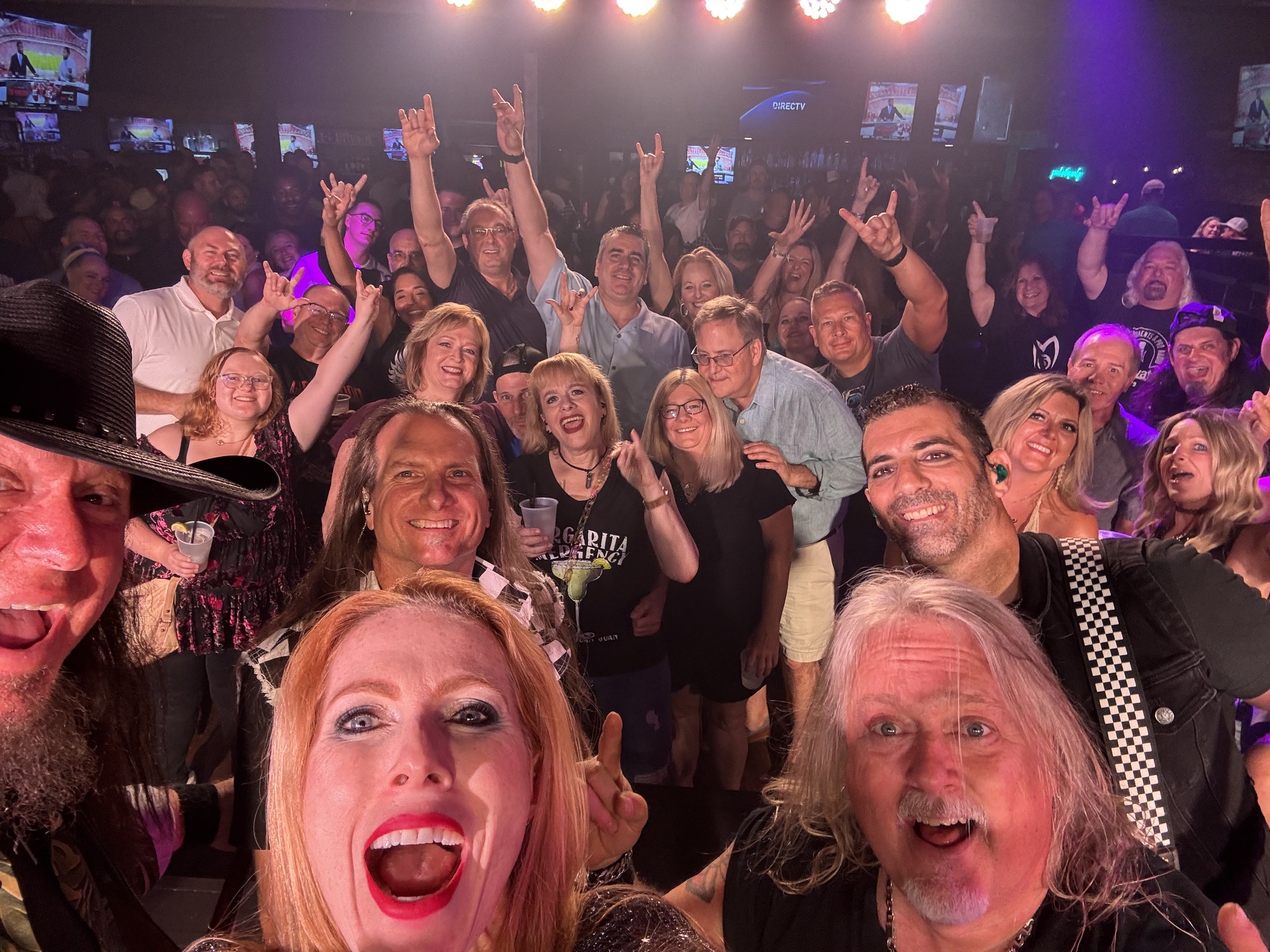 Crowd reacting to a Mach 5 performance